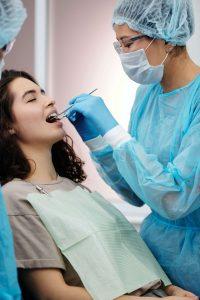 controllo impianti dentali bologna